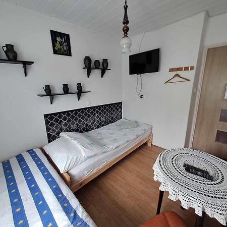 Pokoje Goscinne U Marysi Nowy Sącz Extérieur photo