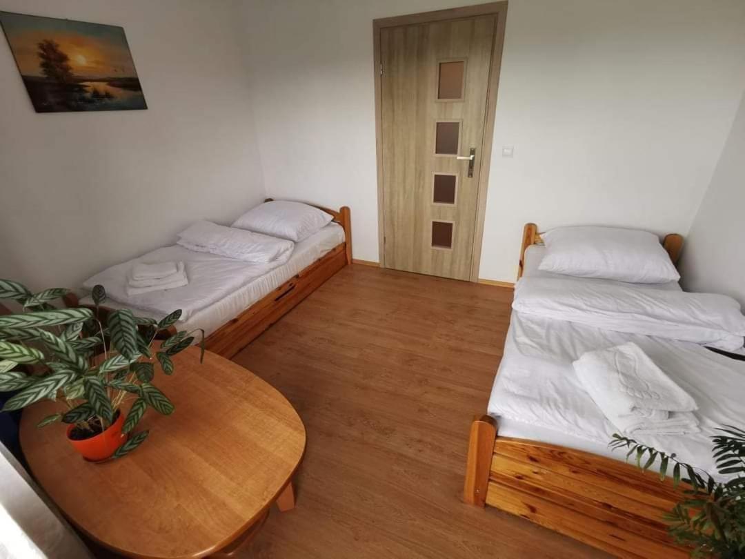 Pokoje Goscinne U Marysi Nowy Sącz Extérieur photo